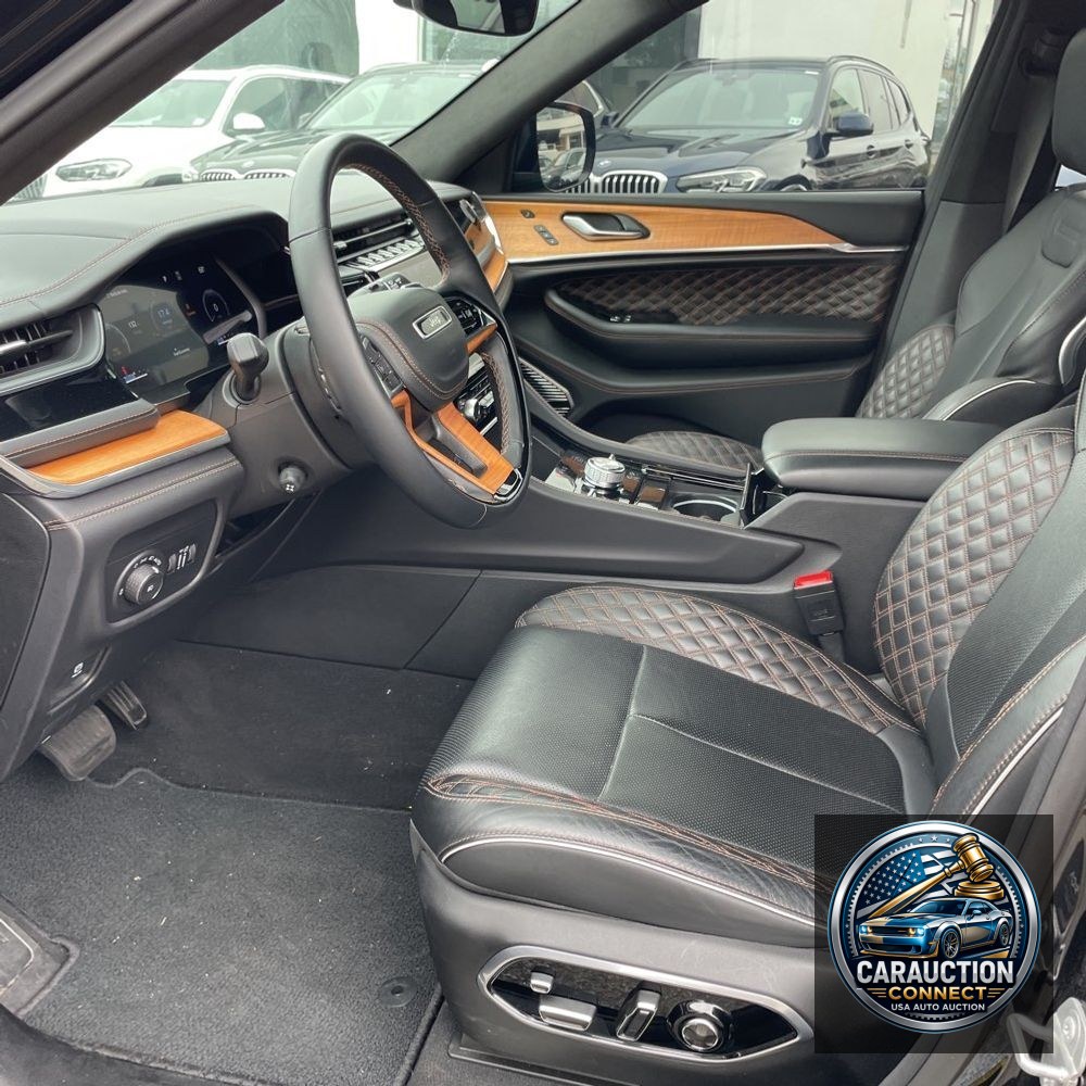 2023 Jeep Grand Cherokee Summit Reserve