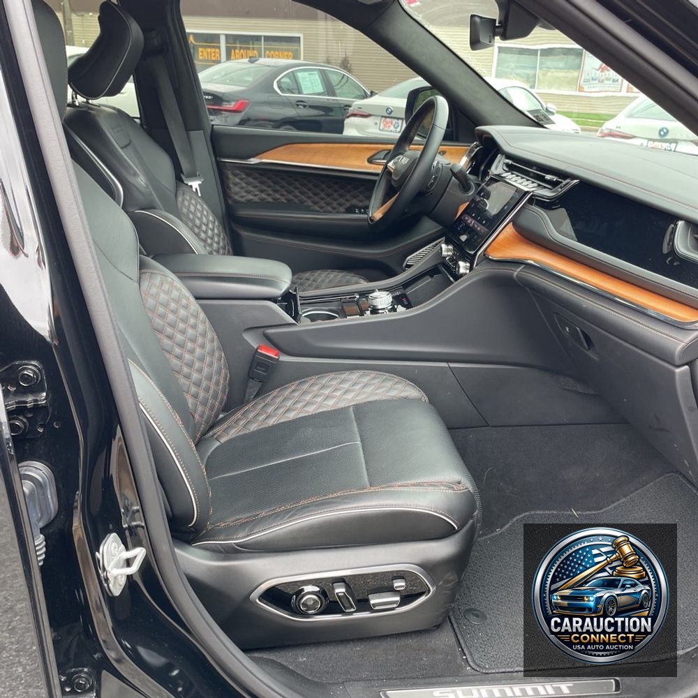 2023 Jeep Grand Cherokee Summit Reserve
