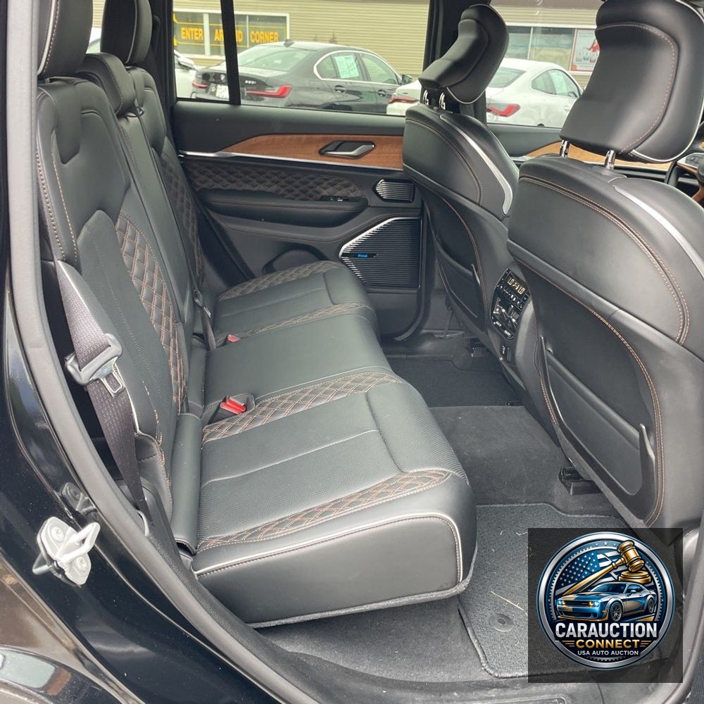 2023 Jeep Grand Cherokee Summit Reserve