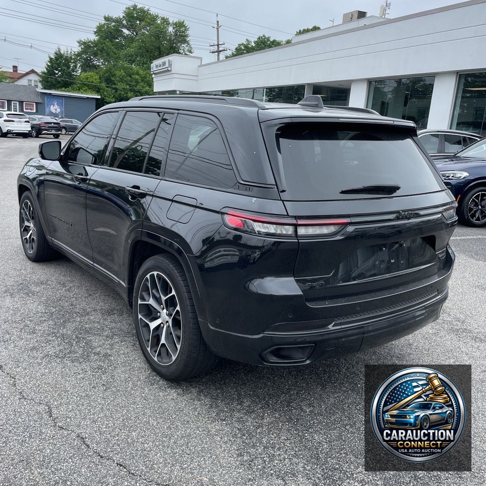 2023 Jeep Grand Cherokee Summit Reserve