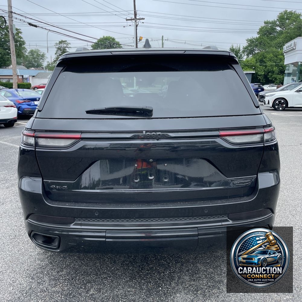 2023 Jeep Grand Cherokee Summit Reserve