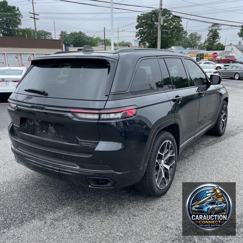 2023 Jeep Grand Cherokee Summit Reserve
