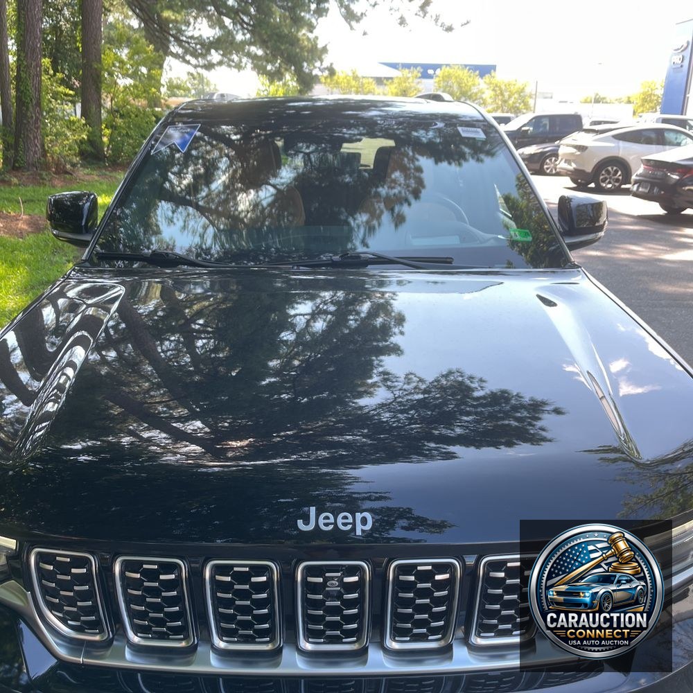 2022 Jeep Grand Cherokee Summit