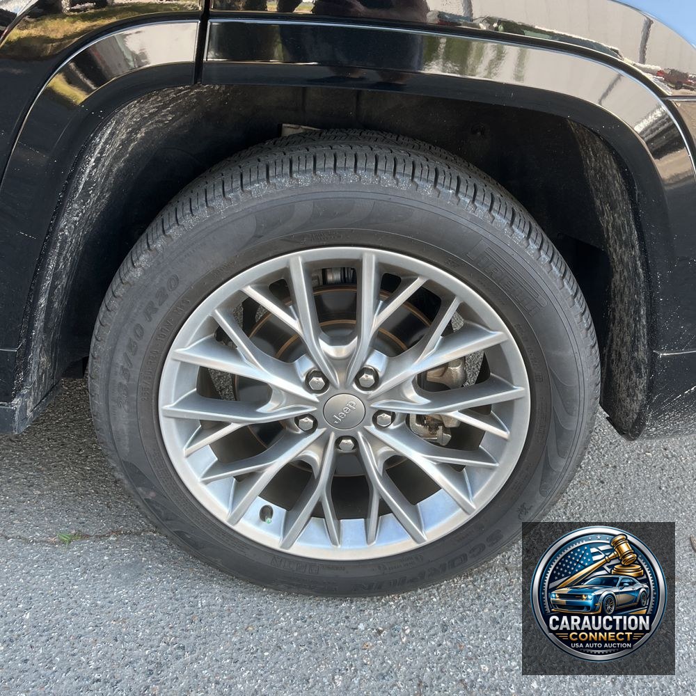 2022 Jeep Grand Cherokee Summit