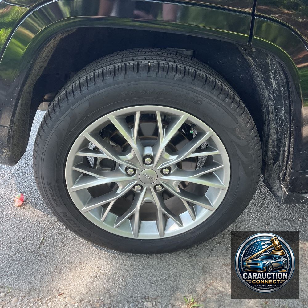 2022 Jeep Grand Cherokee Summit