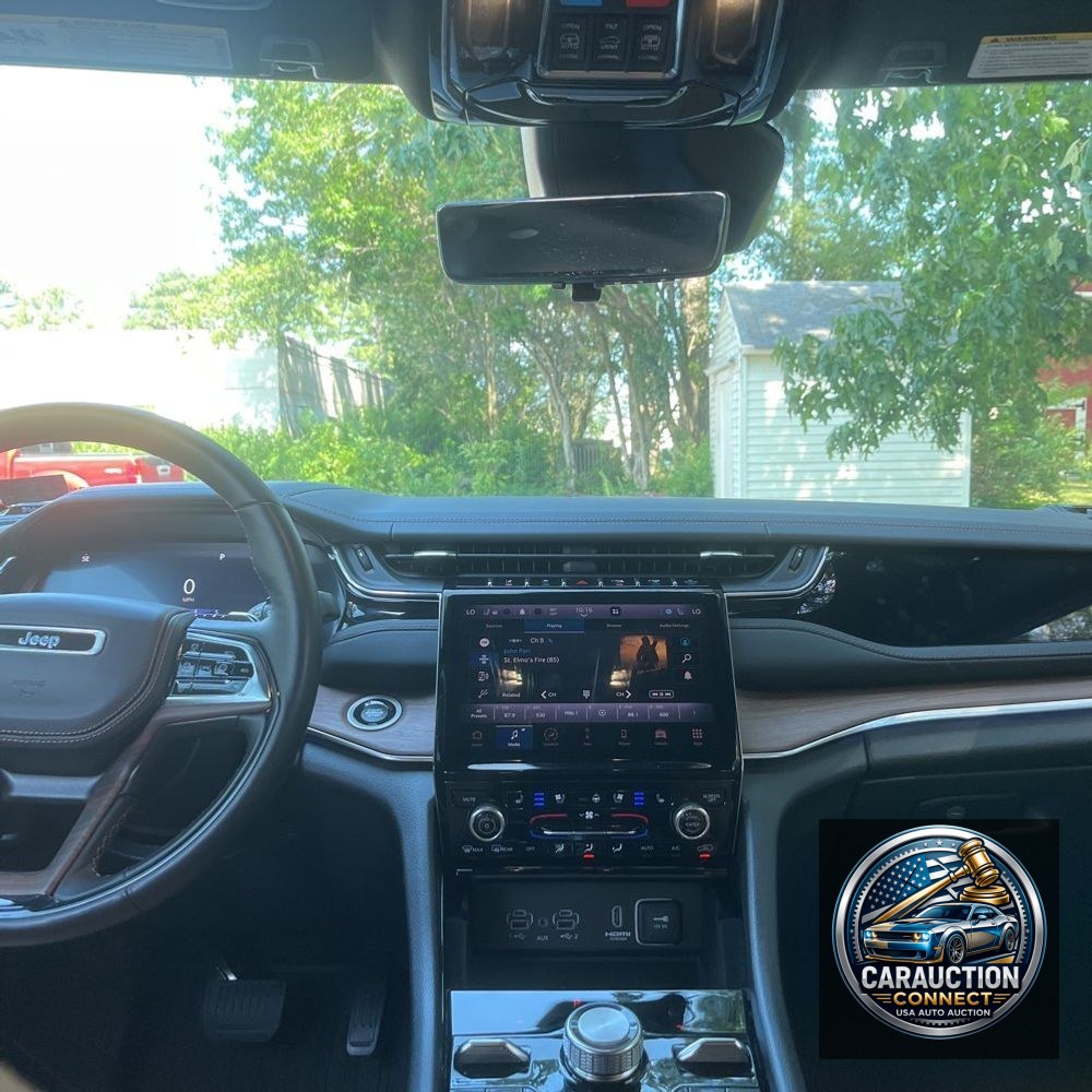 2022 Jeep Grand Cherokee Summit
