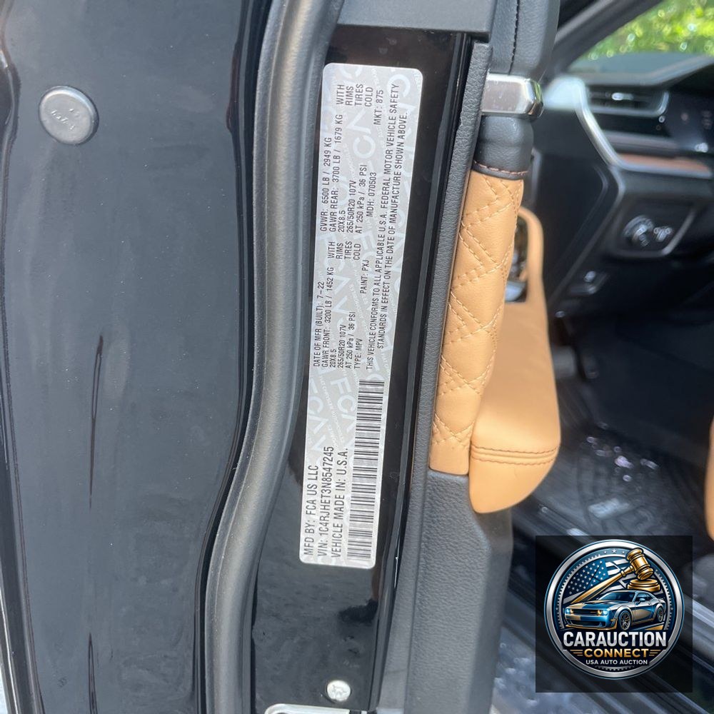 2022 Jeep Grand Cherokee Summit