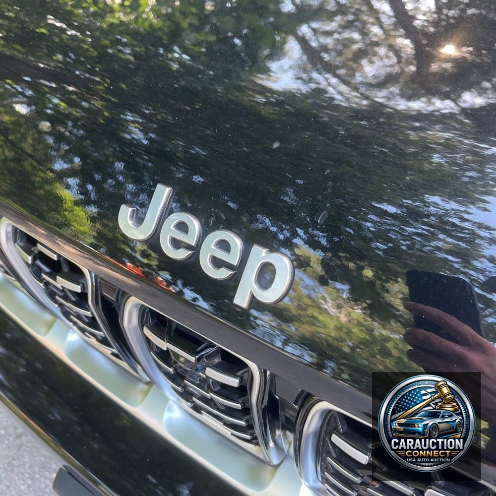 2022 Jeep Grand Cherokee Summit