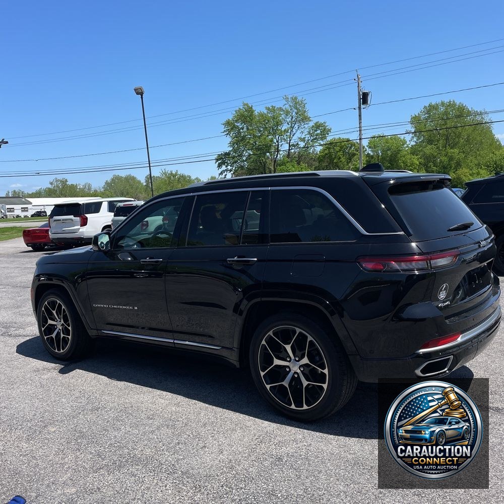 2022 Jeep Grand Cherokee Summit Reserve