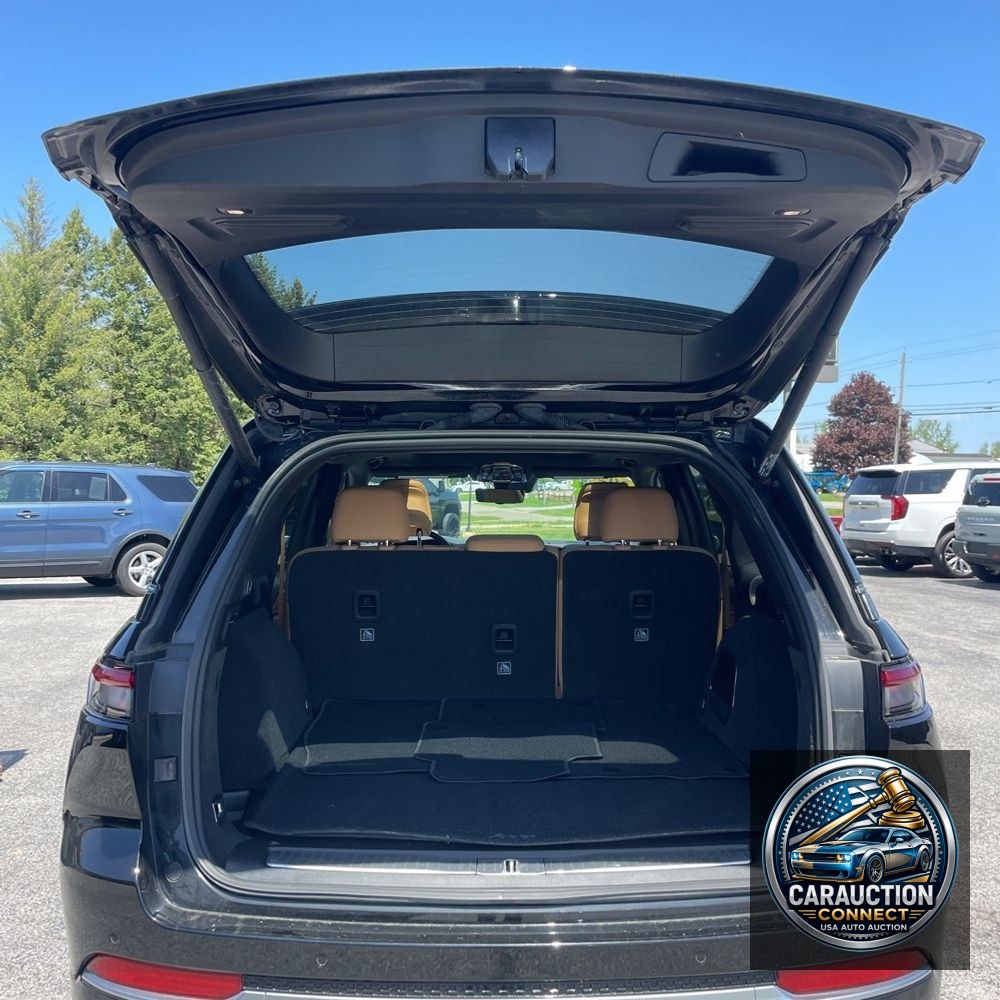 2022 Jeep Grand Cherokee Summit Reserve