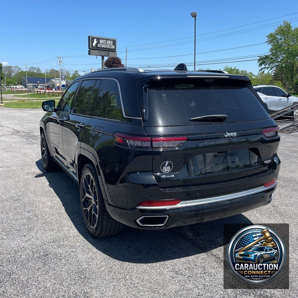 2022 Jeep Grand Cherokee Summit Reserve