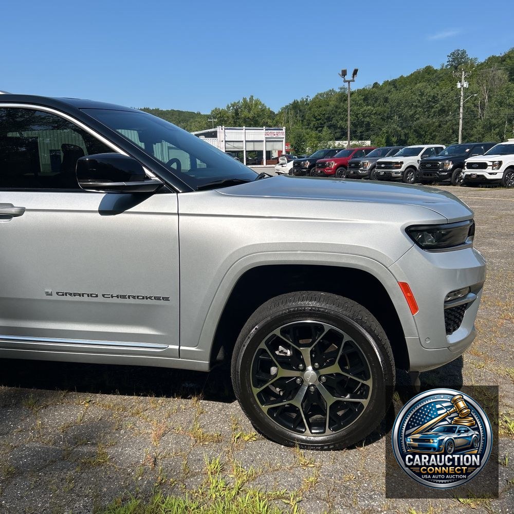 2022 Jeep Grand Cherokee Summit Reserve