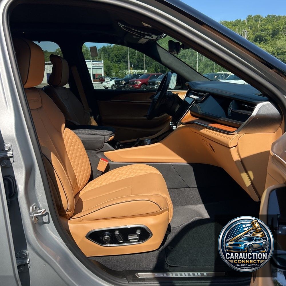 2022 Jeep Grand Cherokee Summit Reserve