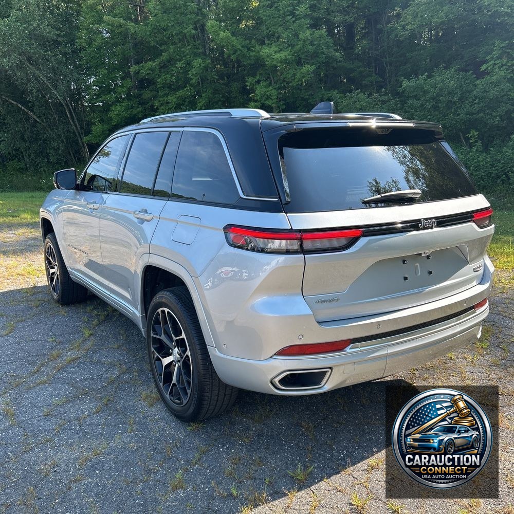 2022 Jeep Grand Cherokee Summit Reserve