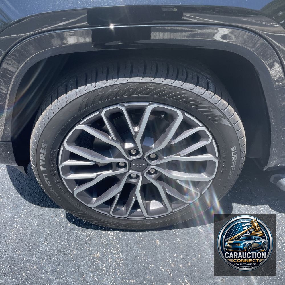 2023 Jeep Grand Cherokee L Summit Reserve