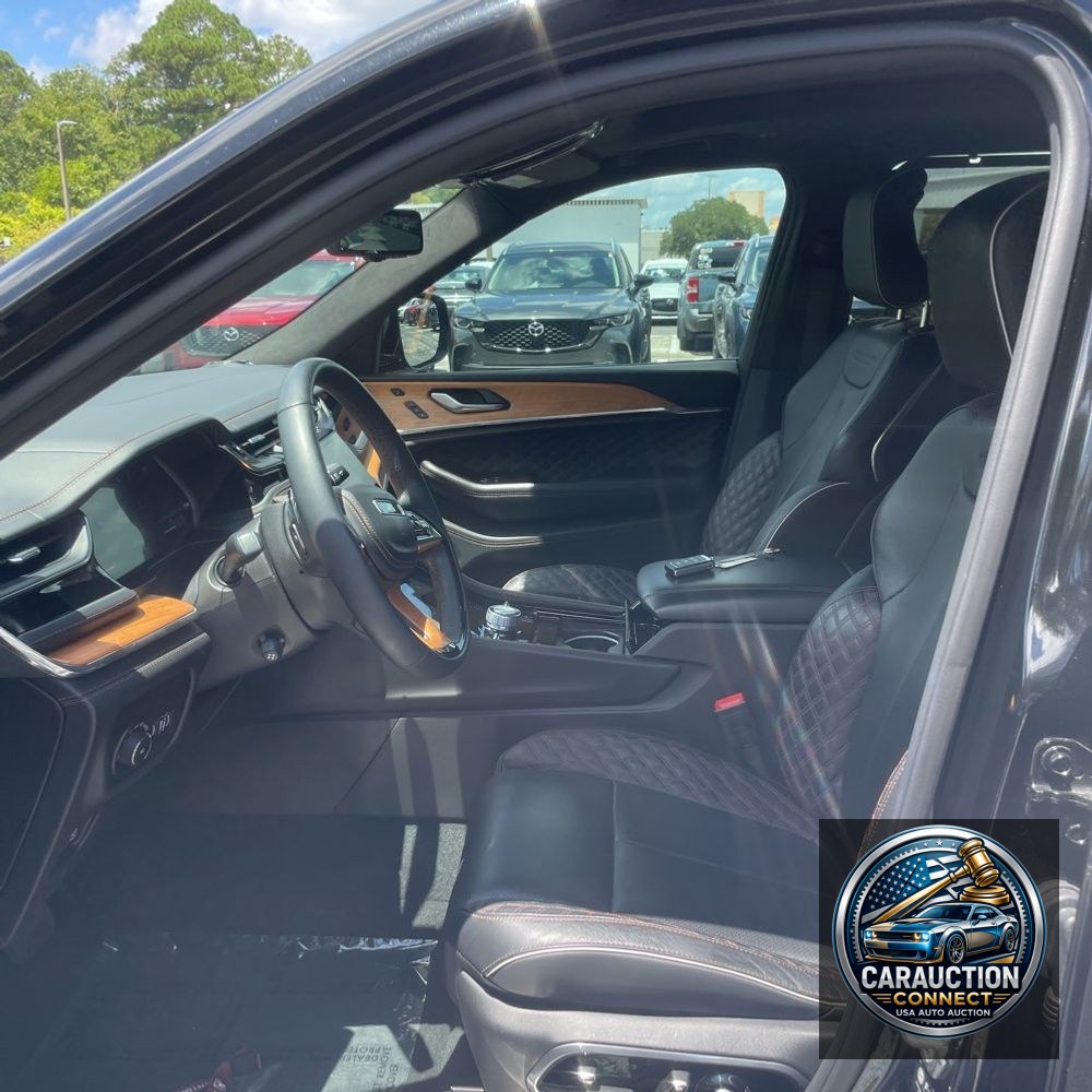 2023 Jeep Grand Cherokee L Summit Reserve