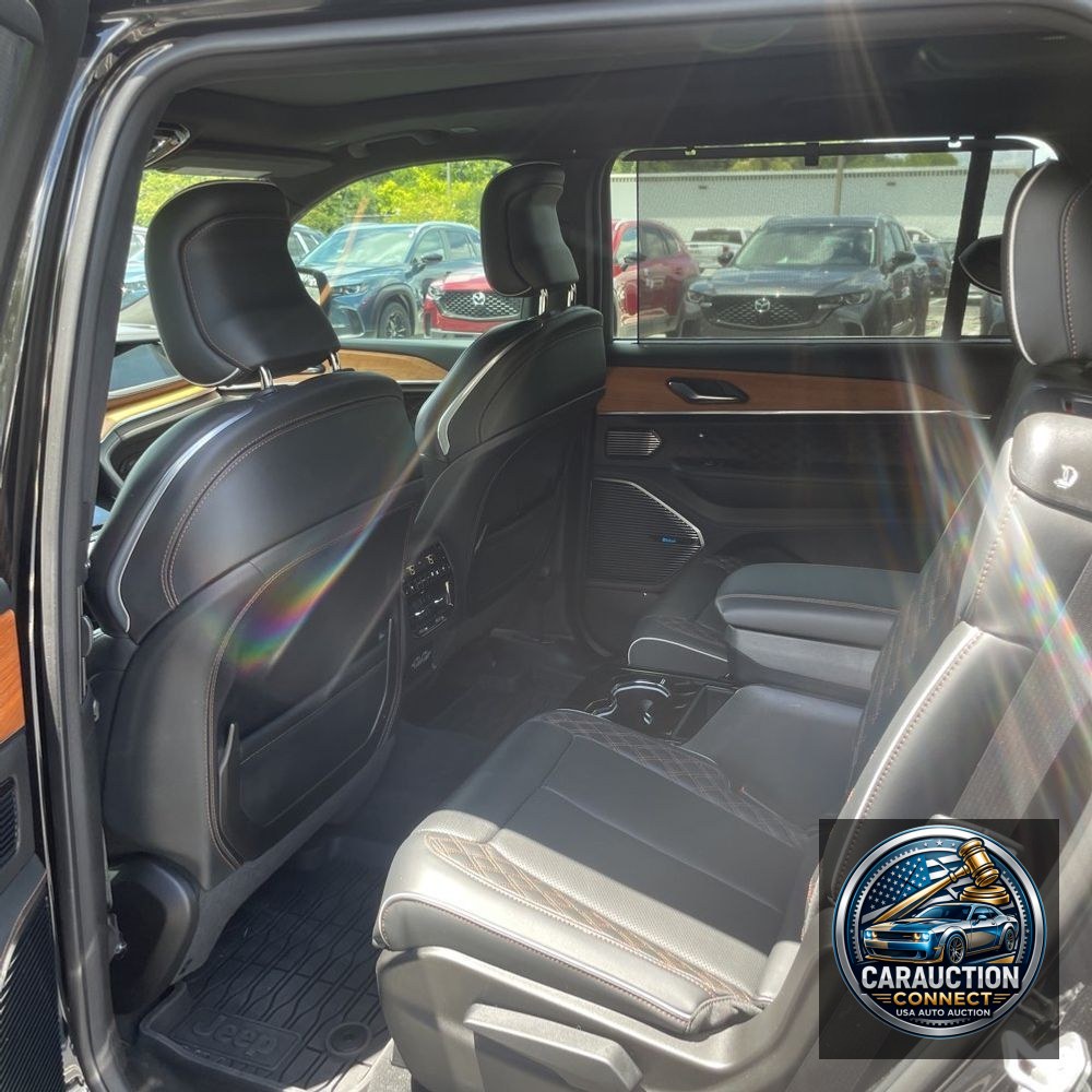 2023 Jeep Grand Cherokee L Summit Reserve