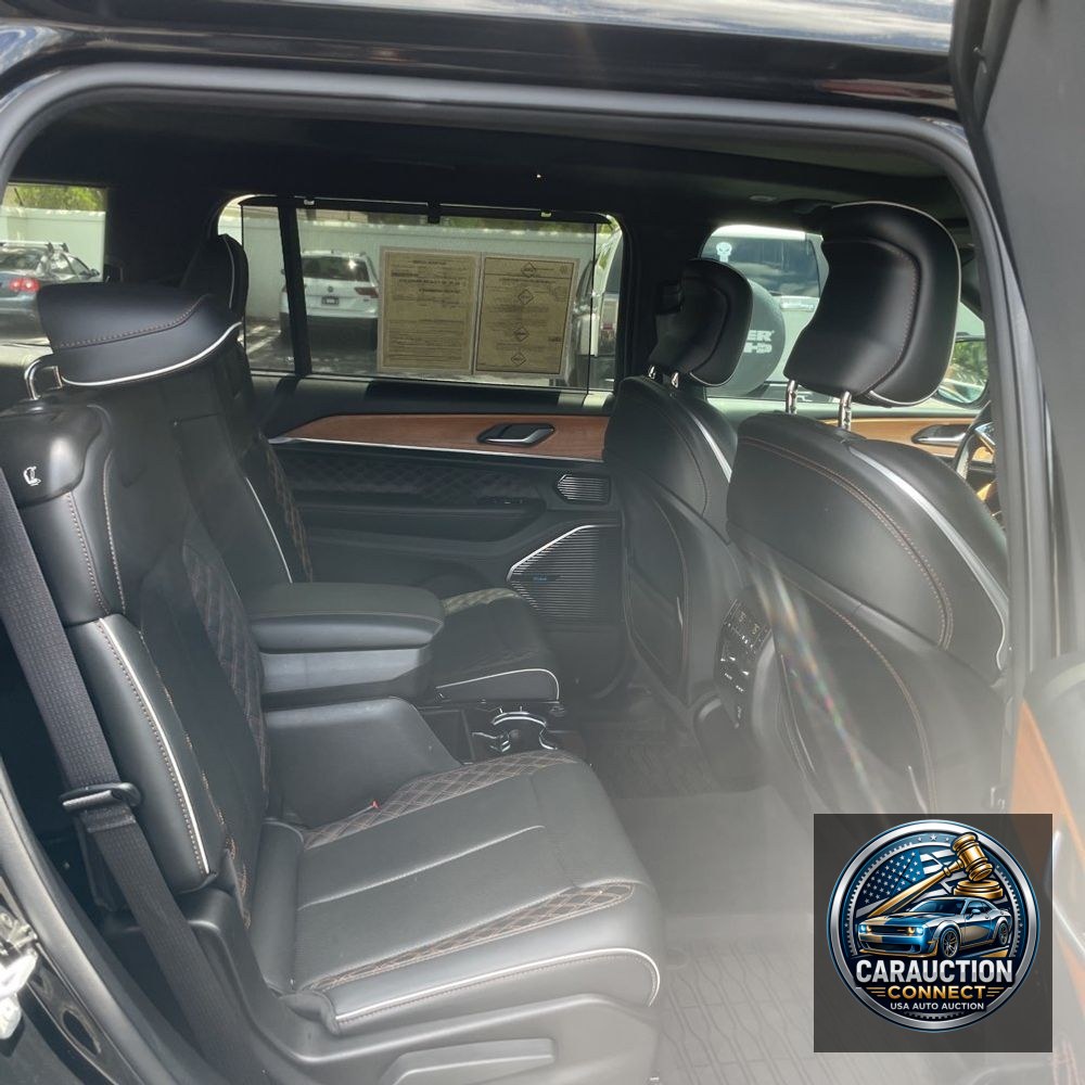 2023 Jeep Grand Cherokee L Summit Reserve