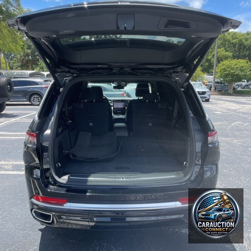 2023 Jeep Grand Cherokee L Summit Reserve