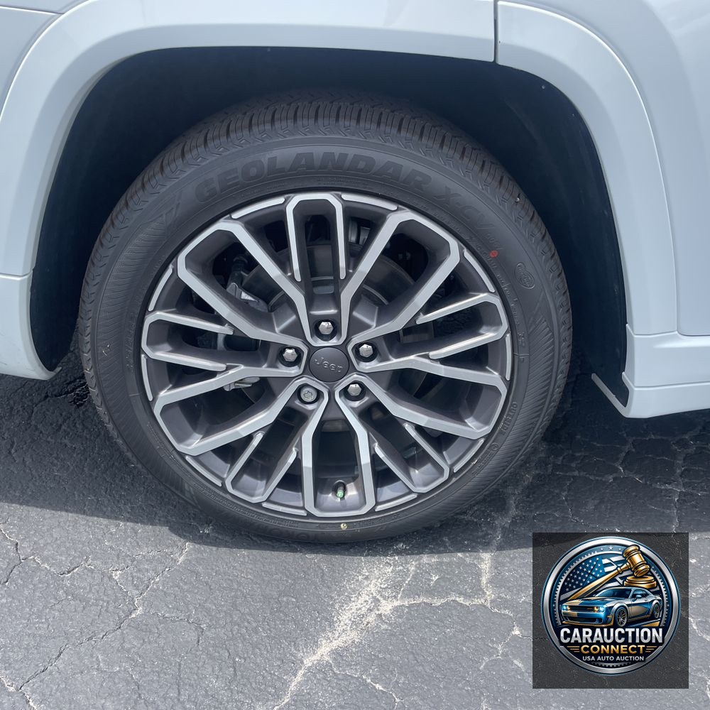2023 Jeep Grand Cherokee L Summit Reserve