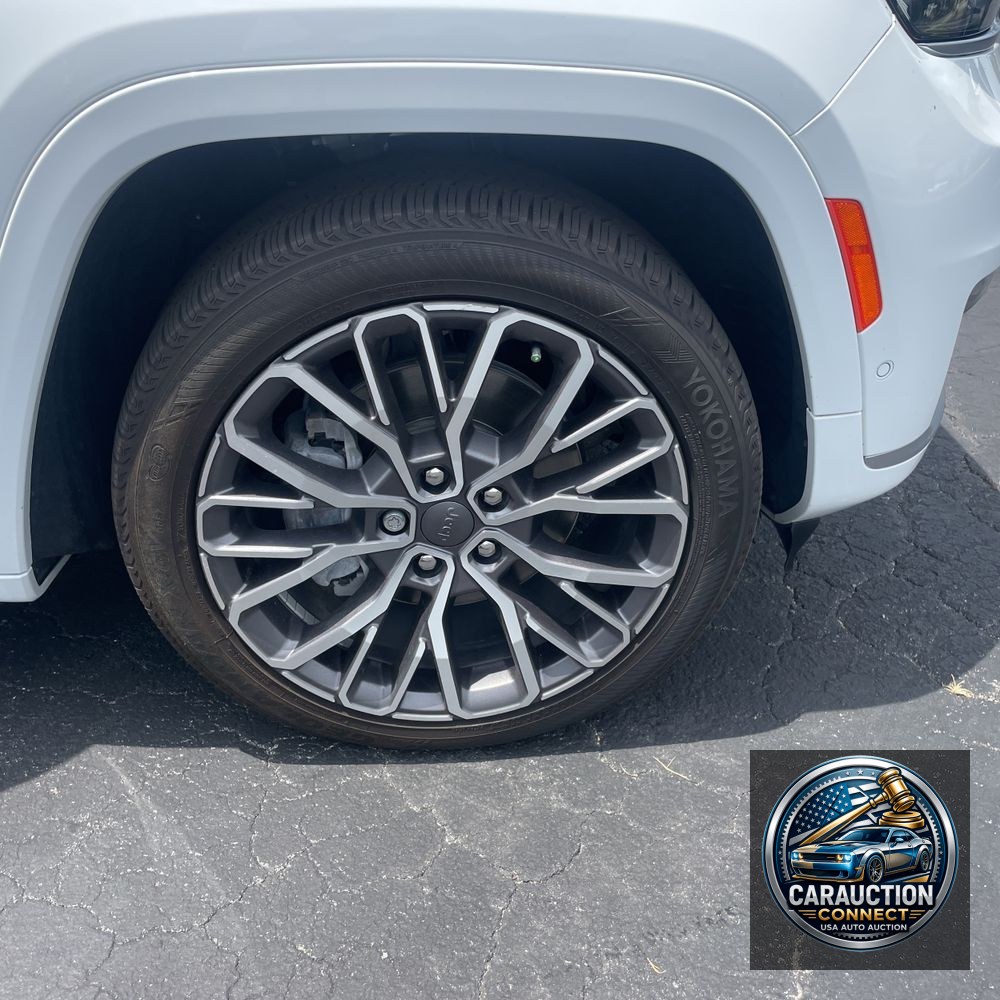 2023 Jeep Grand Cherokee L Summit Reserve