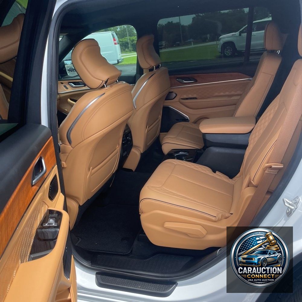 2023 Jeep Grand Cherokee L Summit Reserve