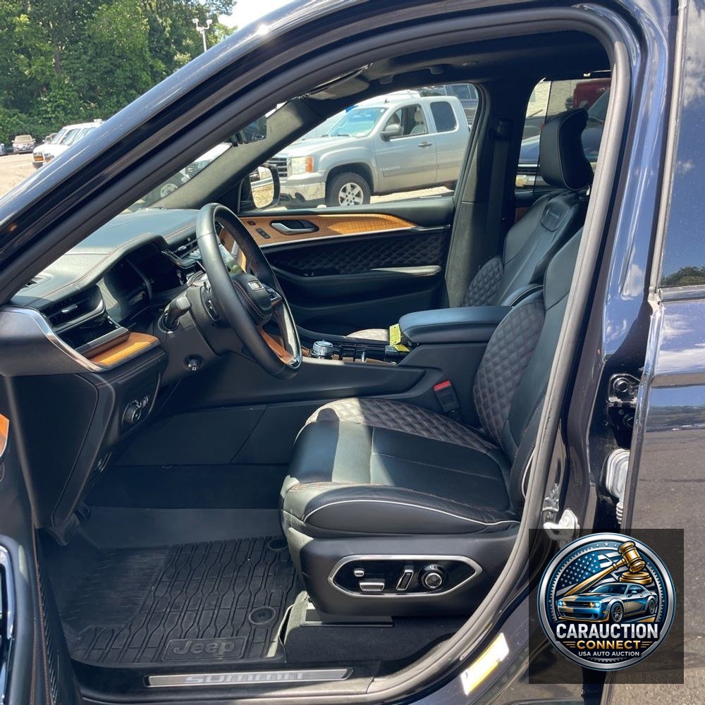 2023 Jeep Grand Cherokee L Summit Reserve