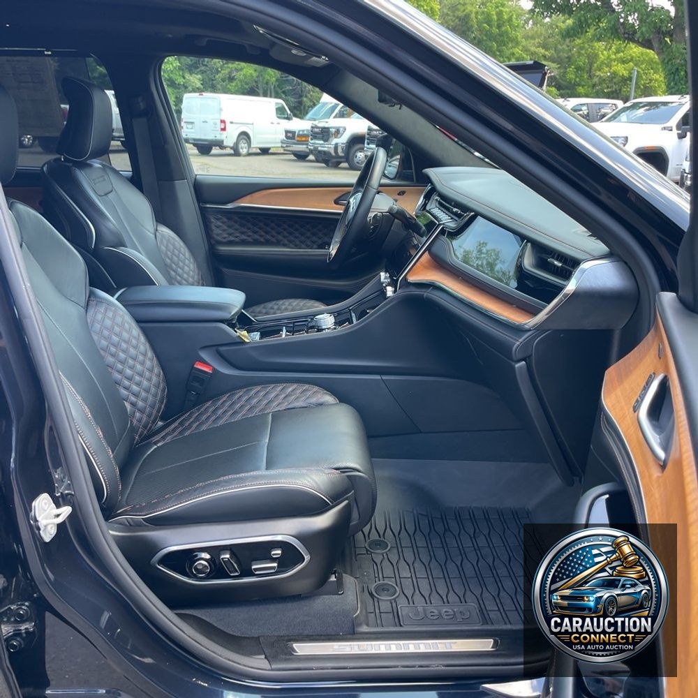 2023 Jeep Grand Cherokee L Summit Reserve
