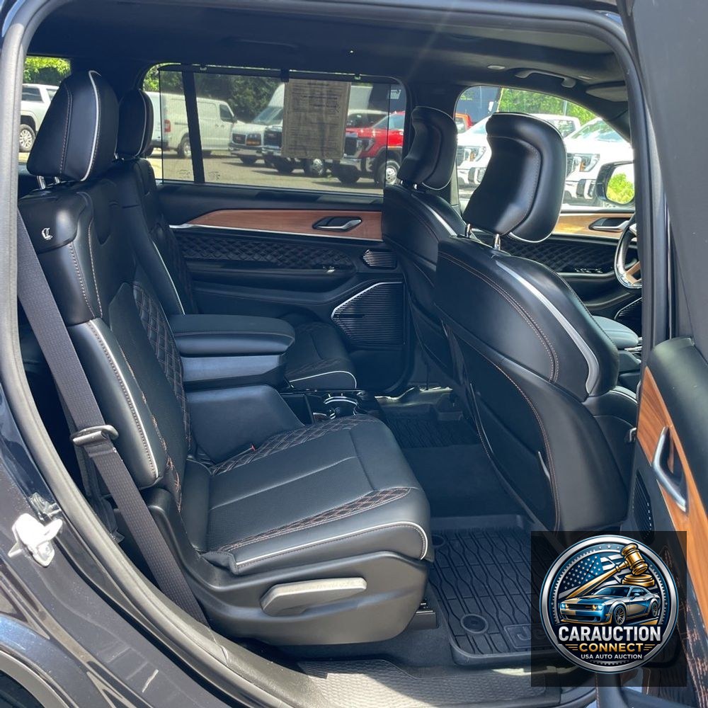 2023 Jeep Grand Cherokee L Summit Reserve