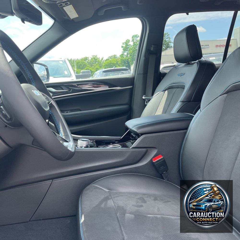 2023 Jeep Grand Cherokee Trailhawk 4xe