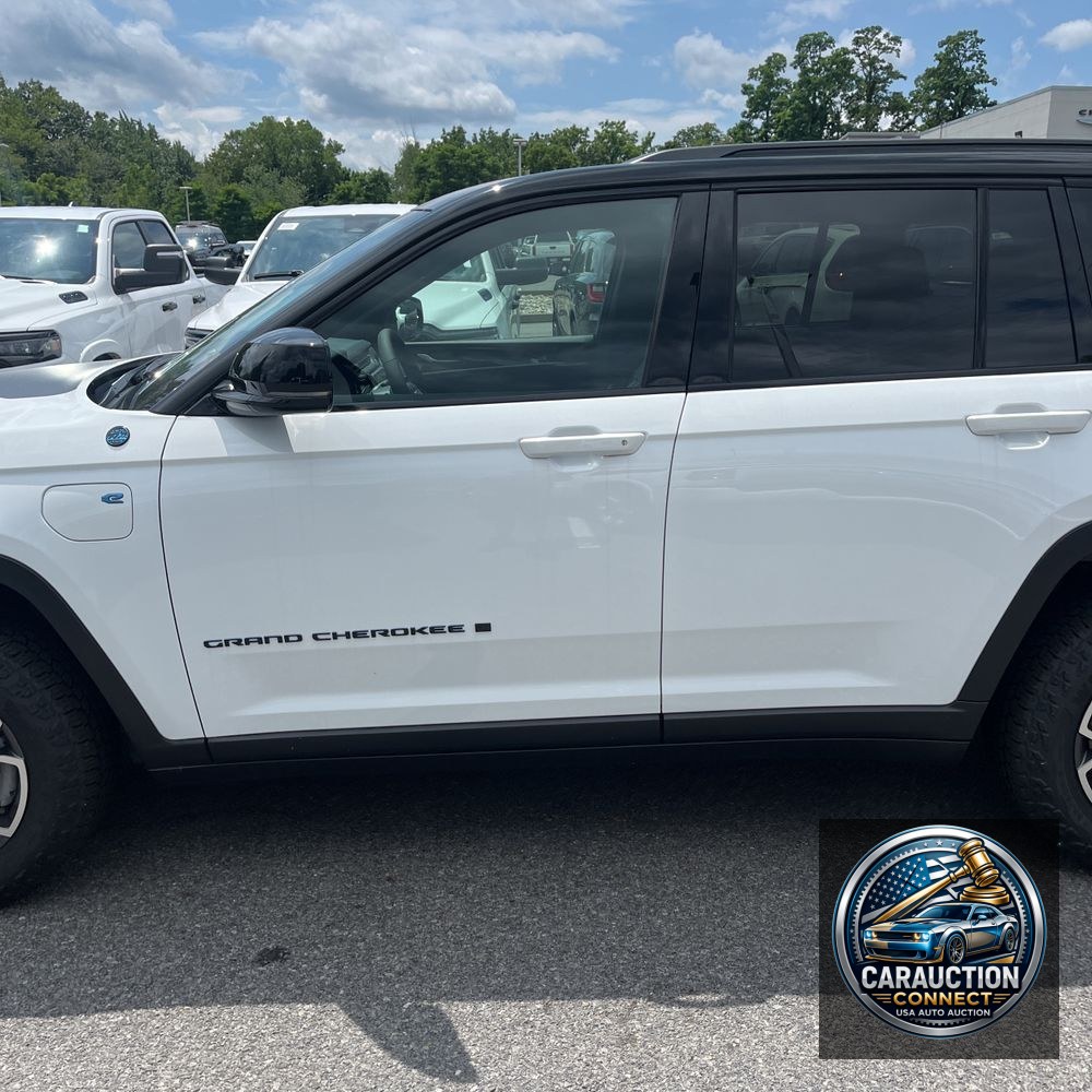 2023 Jeep Grand Cherokee Trailhawk 4xe