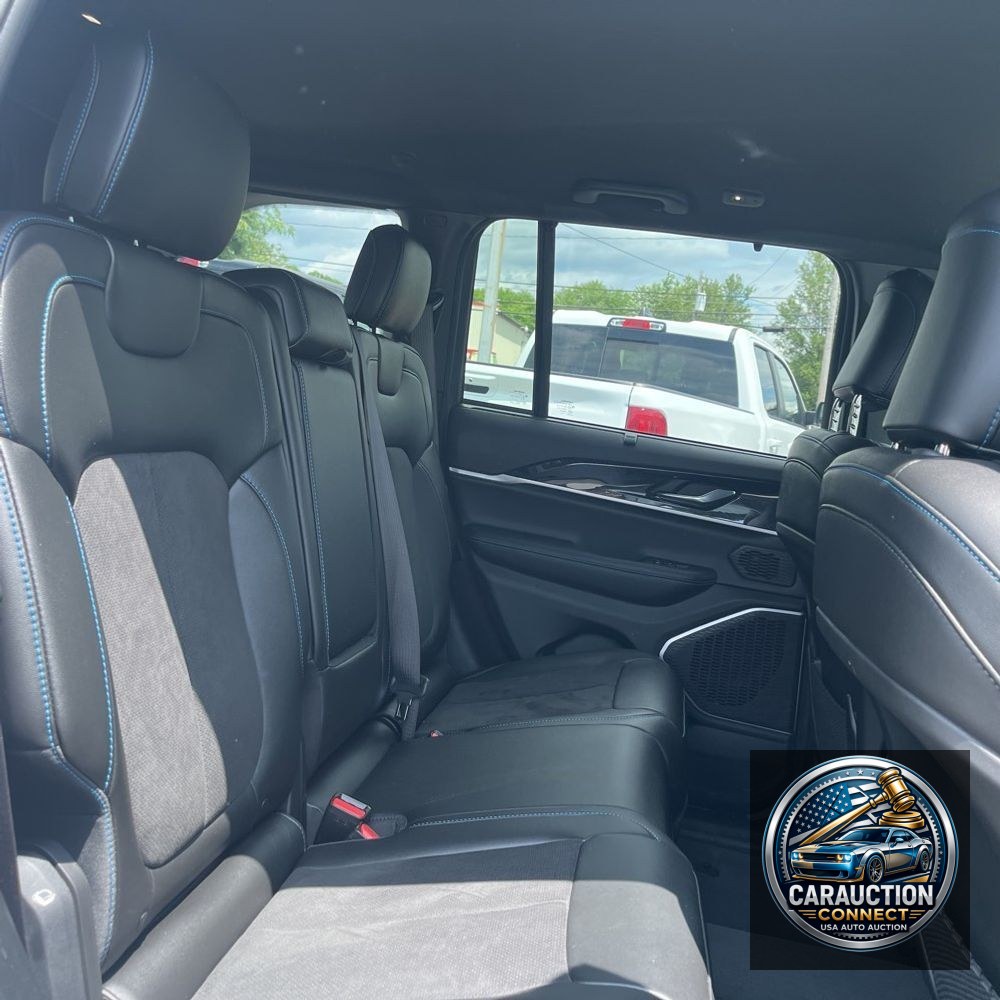 2023 Jeep Grand Cherokee Trailhawk 4xe
