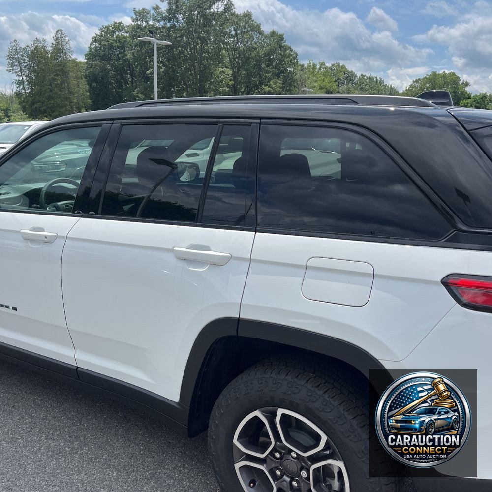 2023 Jeep Grand Cherokee Trailhawk 4xe