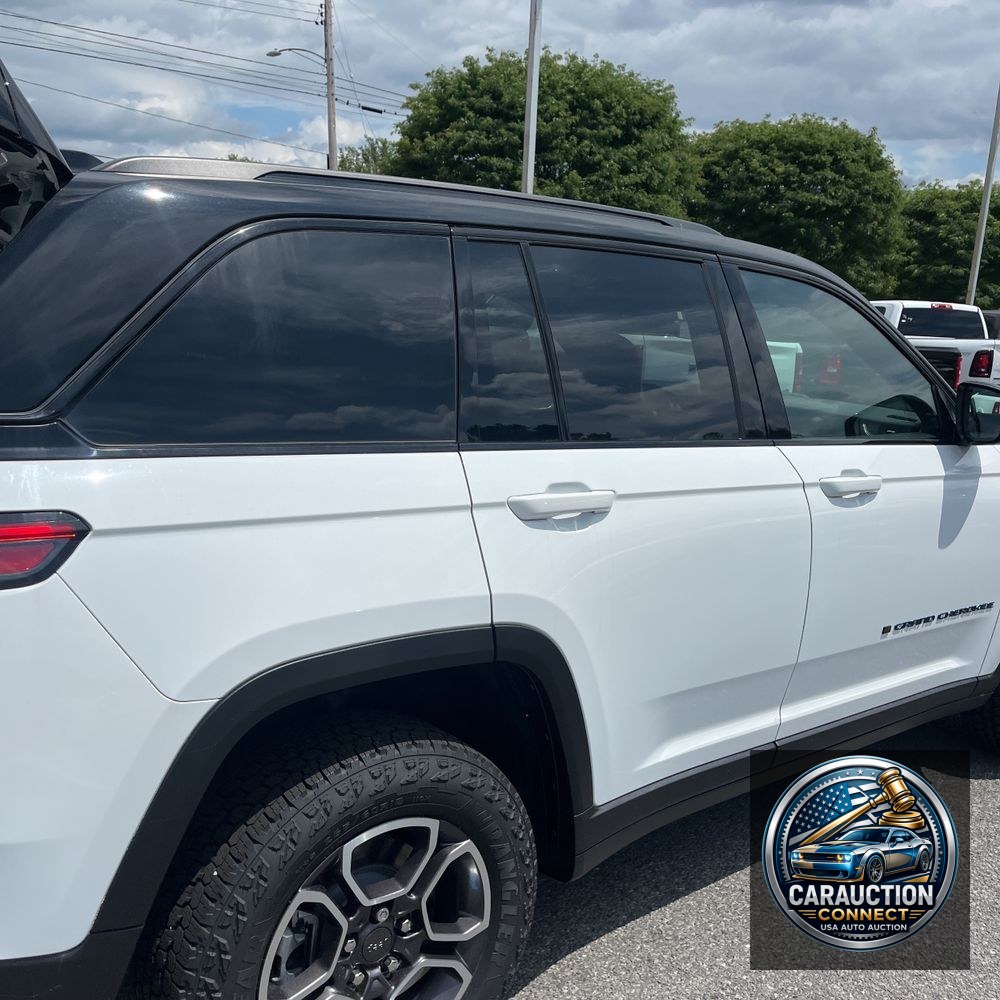2023 Jeep Grand Cherokee Trailhawk 4xe