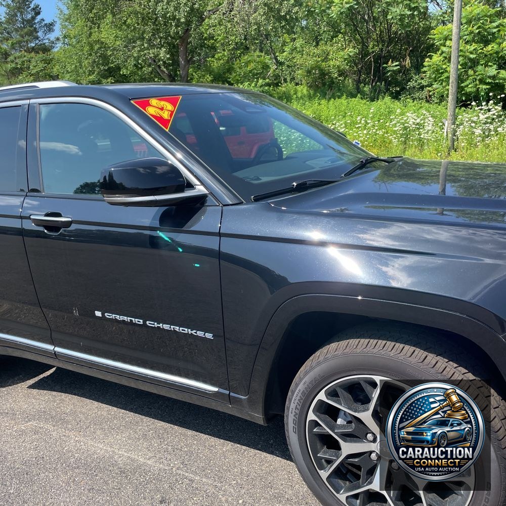 2023 Jeep Grand Cherokee Summit 4XE 4D SUV 4WD