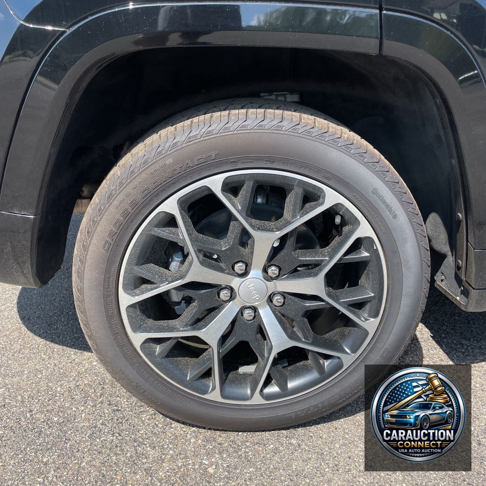 2023 Jeep Grand Cherokee Summit 4XE 4D SUV 4WD