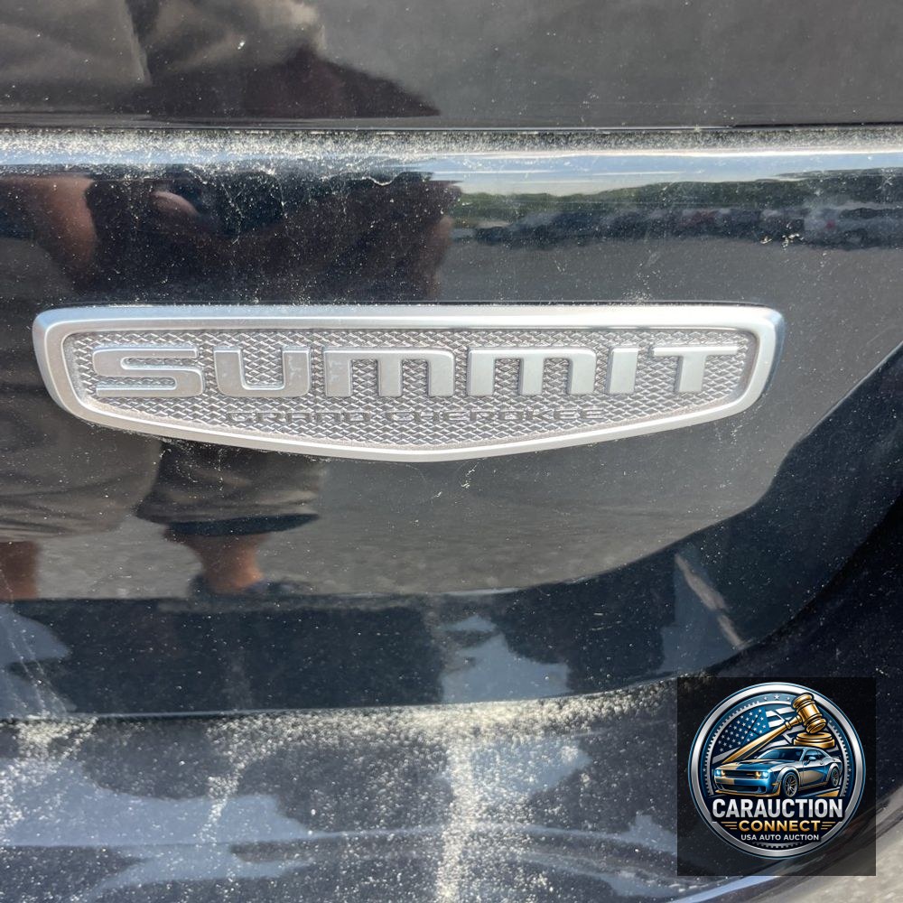 2023 Jeep Grand Cherokee Summit 4XE 4D SUV 4WD
