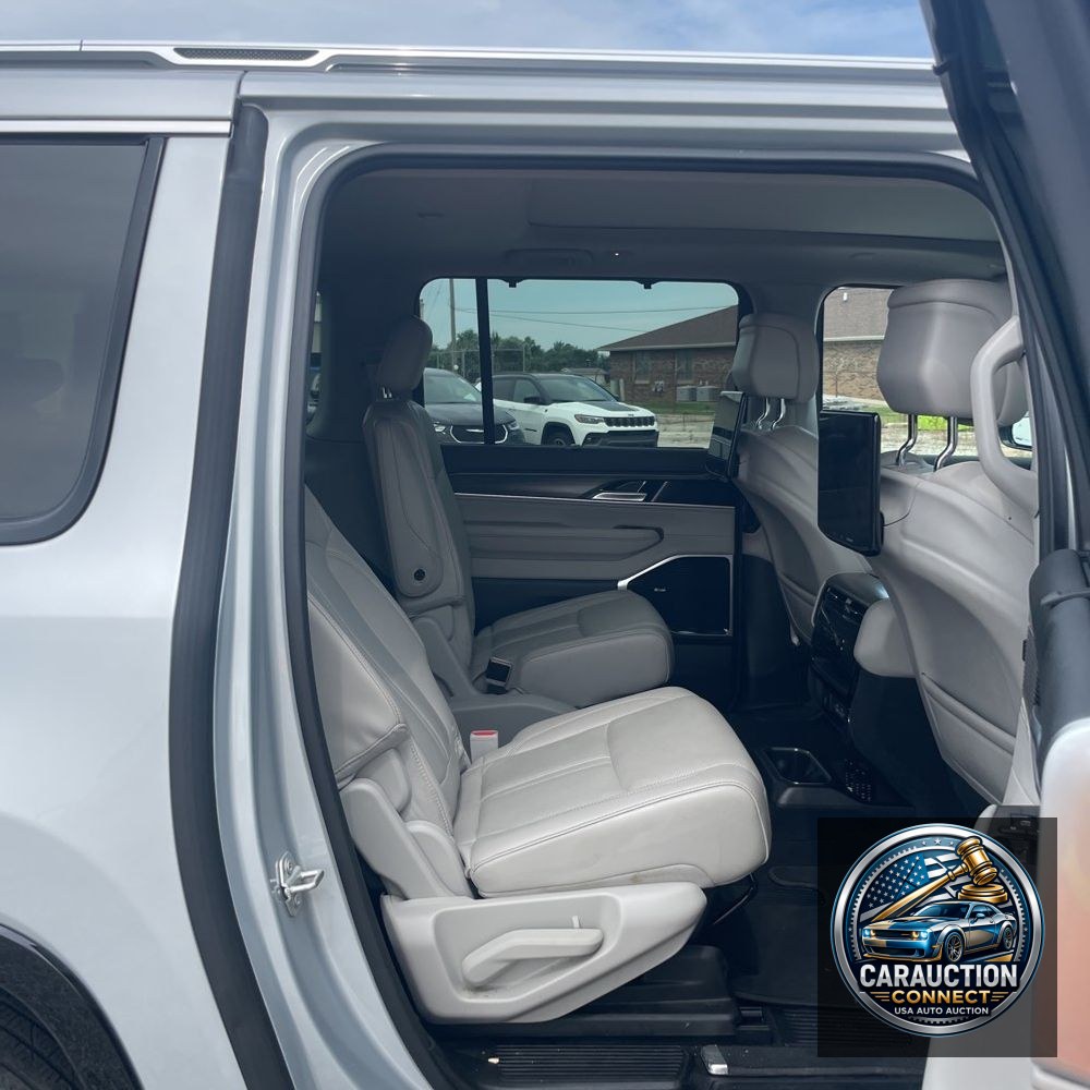 2024 Jeep Wagoneer L Series III