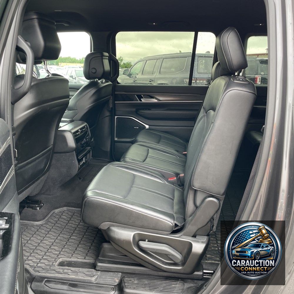 2024 Jeep Wagoneer L Series III