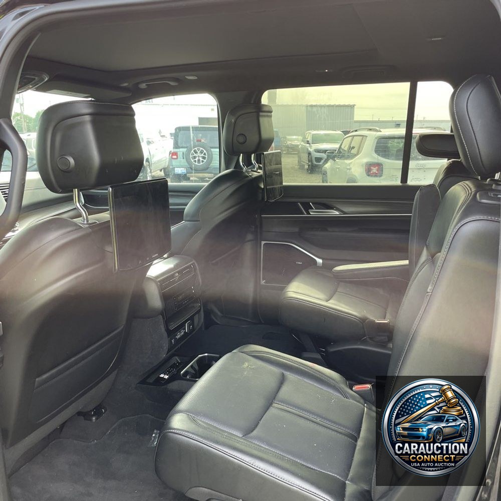 2024 Jeep Wagoneer L Series III