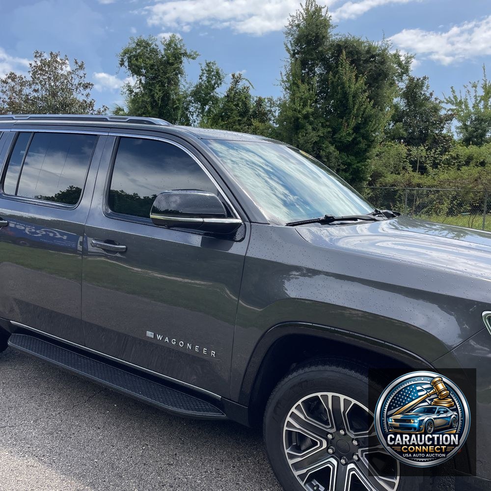 2024 Jeep Wagoneer Base