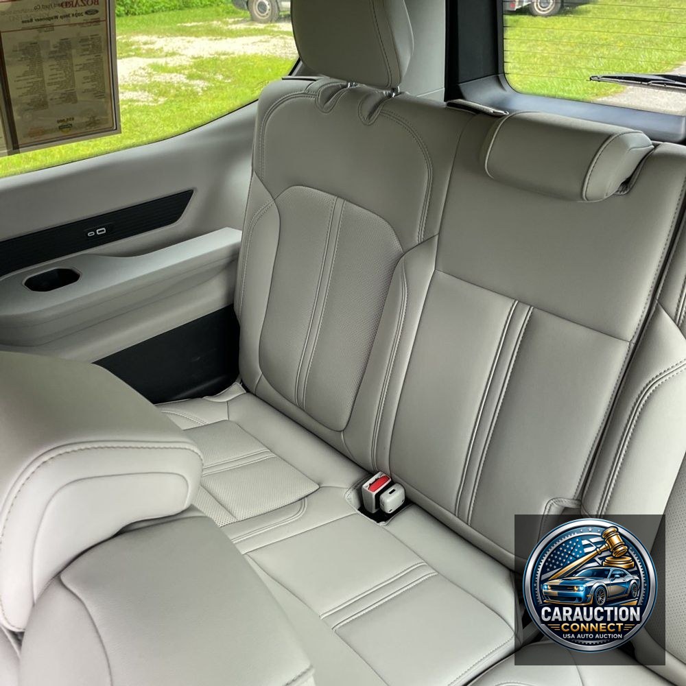 2024 Jeep Wagoneer Base
