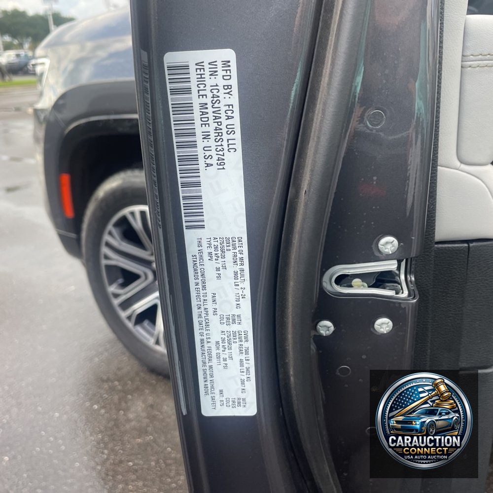 2024 Jeep Wagoneer Base