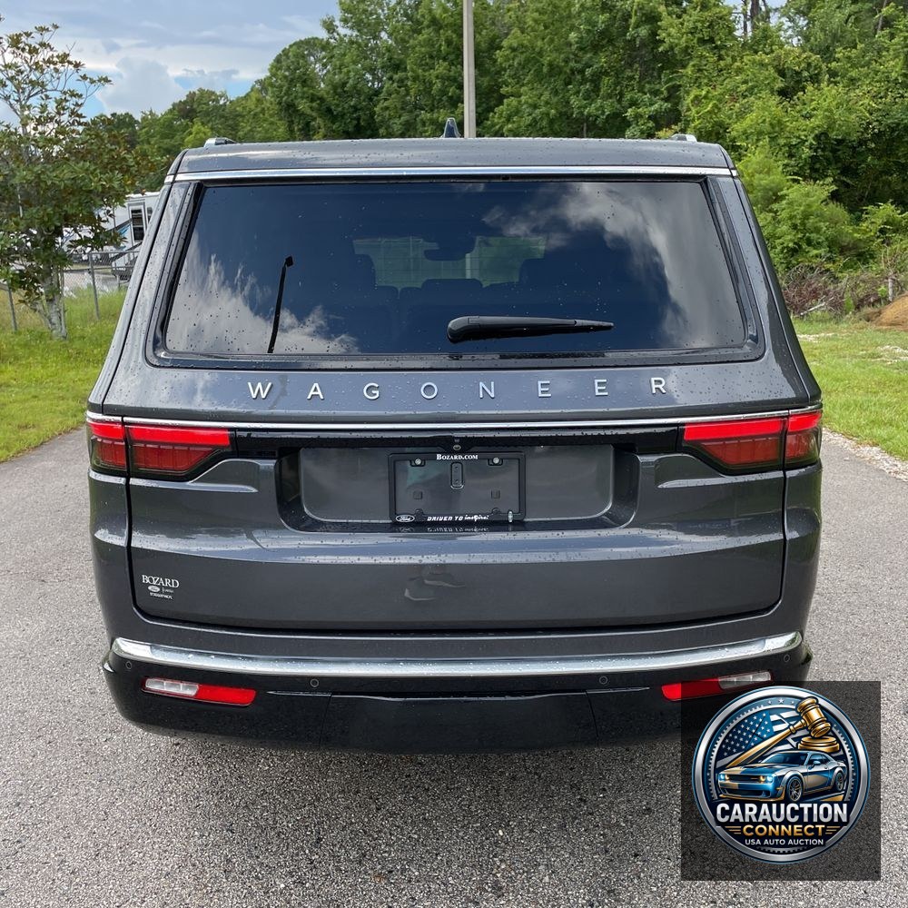 2024 Jeep Wagoneer Base