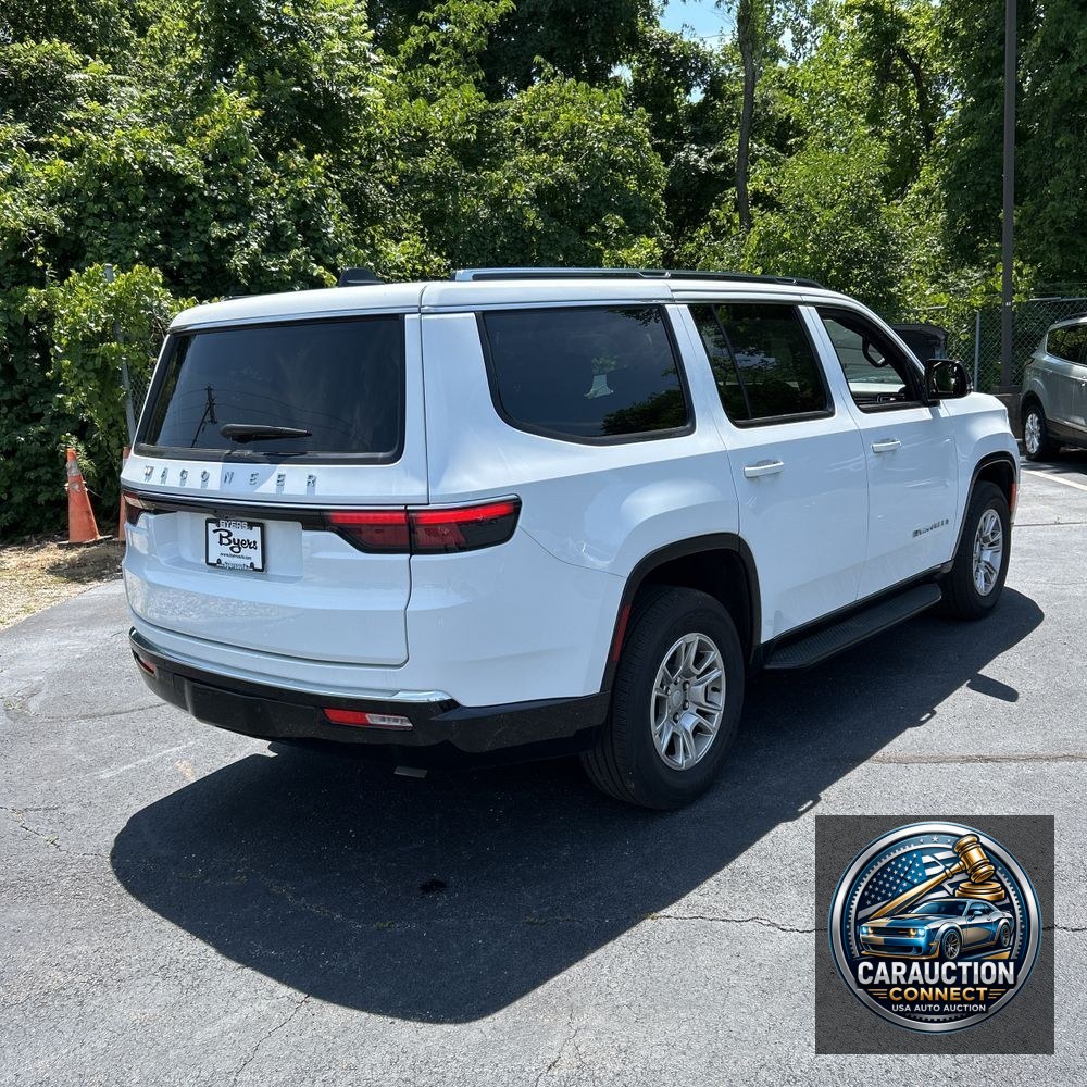 2024 Jeep Wagoneer Base