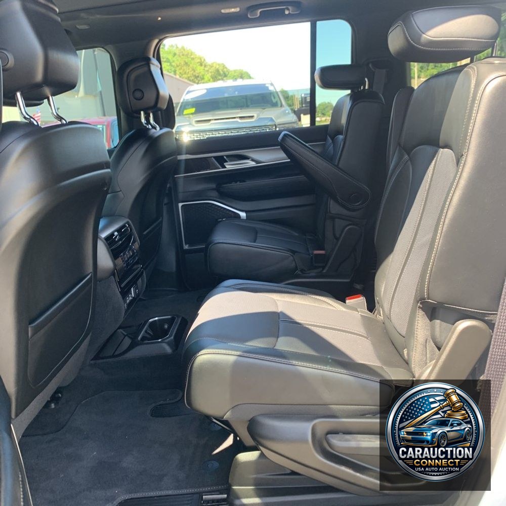 2024 Jeep Wagoneer Carbide