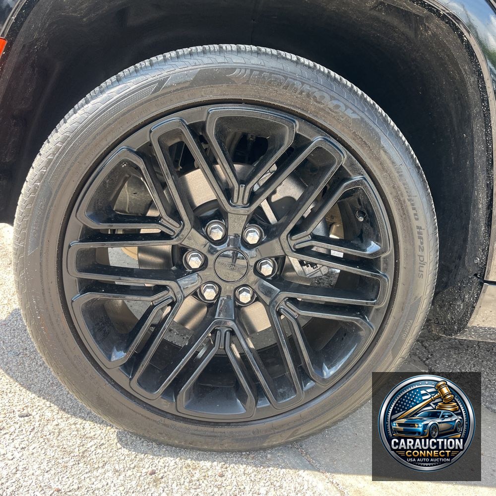 2023 Jeep Wagoneer Carbide