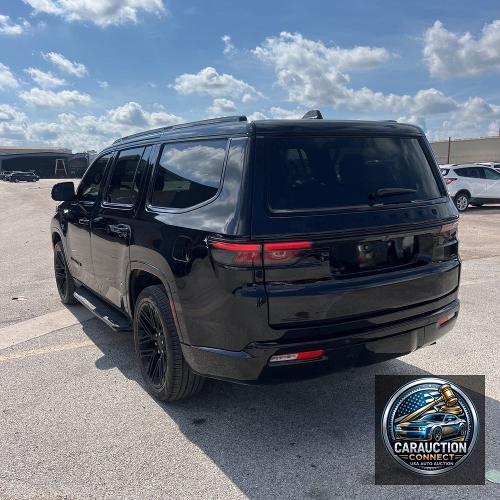 2023 Jeep Wagoneer Carbide