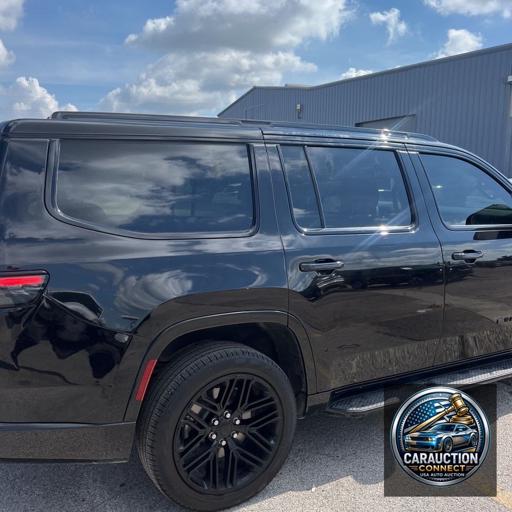 2023 Jeep Wagoneer Carbide