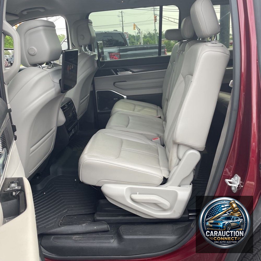 2023 Jeep Wagoneer Series II